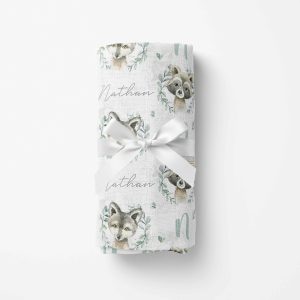 Couverture en mousseline de bambou | Loup raton eucalyptus prénom répétitif